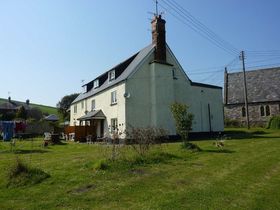 2 bedroom Property t...